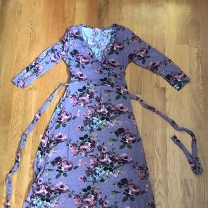 This listing is for Hello Miz faux wrap maxi maternity dress, size S